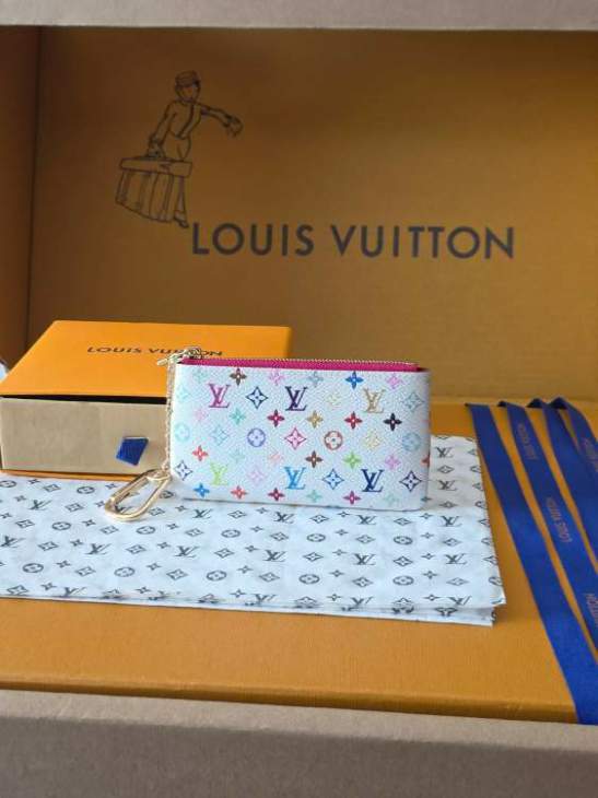 Picture of Louis Vuitton Wallets _SKUfw223582866fw